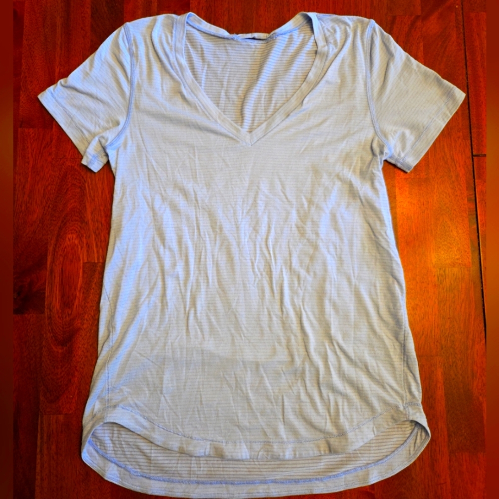 Lululemon Super Lightweight Blue Striped Short Sleeve Tee Sz 6